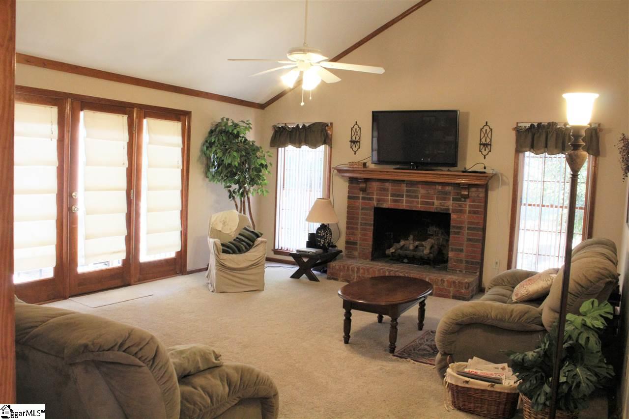 205 Roberts Farm Road Simpsonville, SC 29681 - Photo 12 of 31 Gallery Image 12