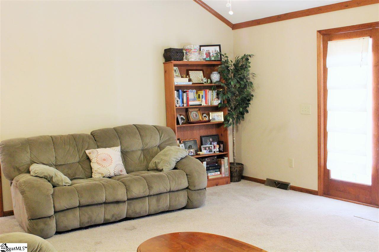 205 Roberts Farm Road Simpsonville, SC 29681 - Photo 13 of 31 Gallery Image 13