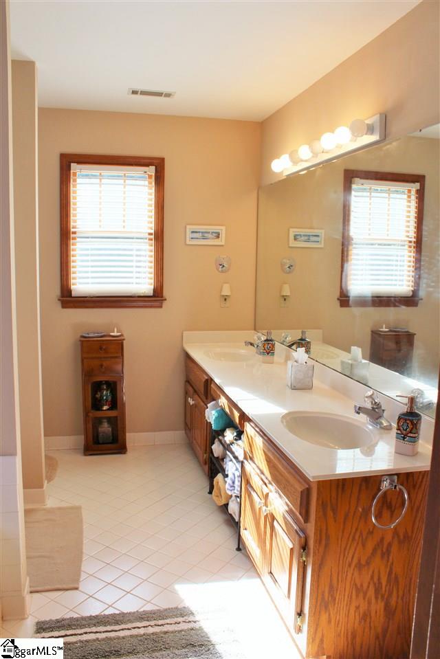 205 Roberts Farm Road Simpsonville, SC 29681 - Photo 19 of 31 Gallery Image 19