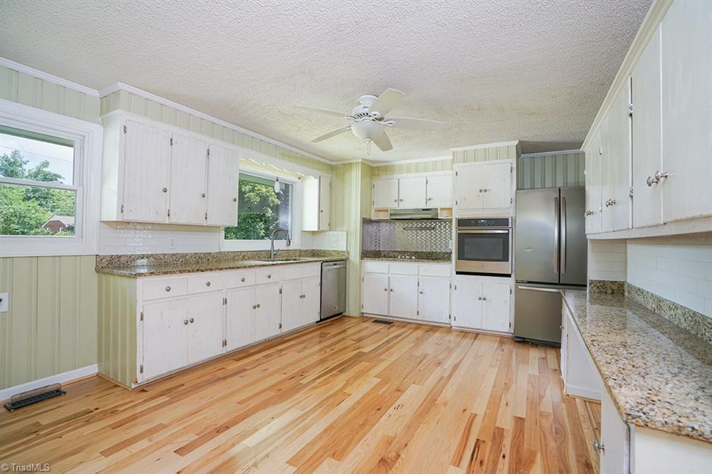 600 Shamrock Road High Point, NC 27265 - Photo 3 of 24 Gallery Image 3