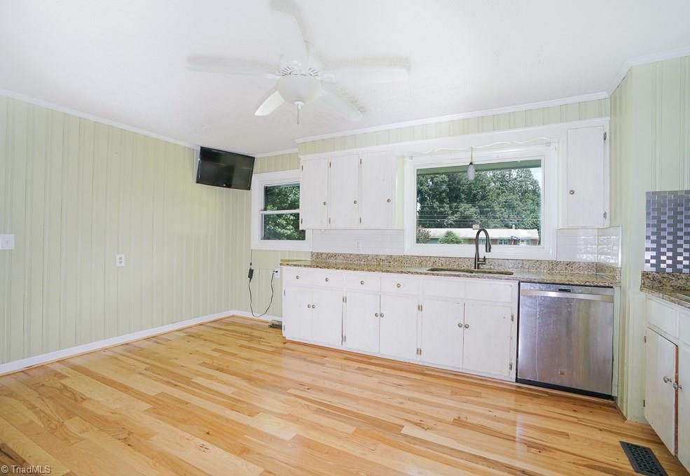600 Shamrock Road High Point, NC 27265 - Photo 4 of 24 Gallery Image 4