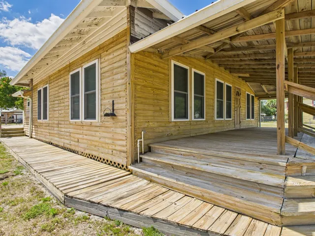 $299,000 | 1000 Southwest 4th Avenue, Okeechobee, FL 34974