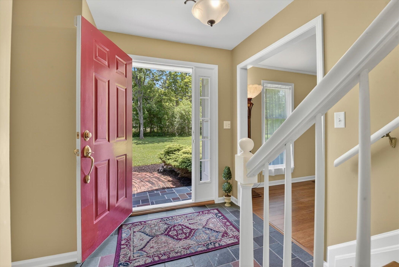 48377 Gyde Road Canton, MI 48187 - Photo 5 of 96