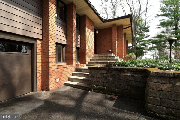 $850,000 | 219 Ronan Drive, State College, PA 16801