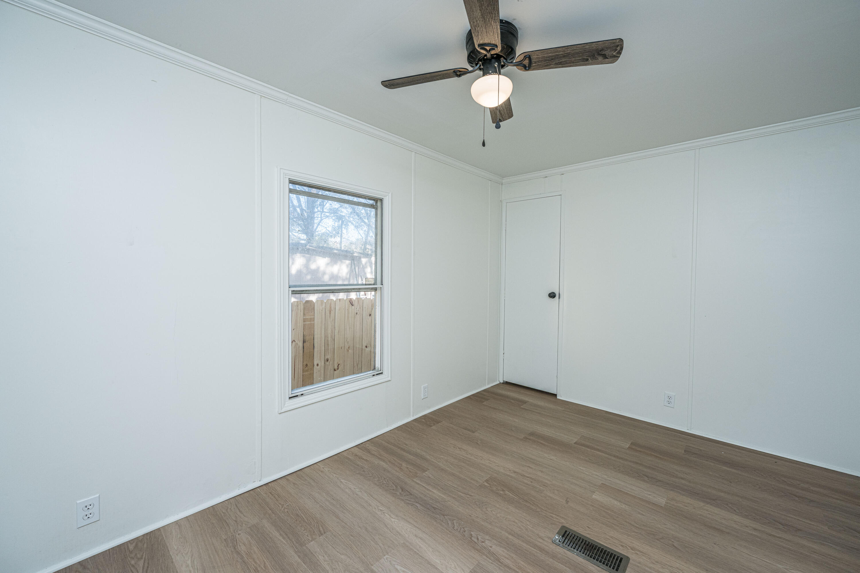 108 Ruth Anne Drive Summerville, SC 29483 - Photo 33 of 47 108RuthAnneDr037