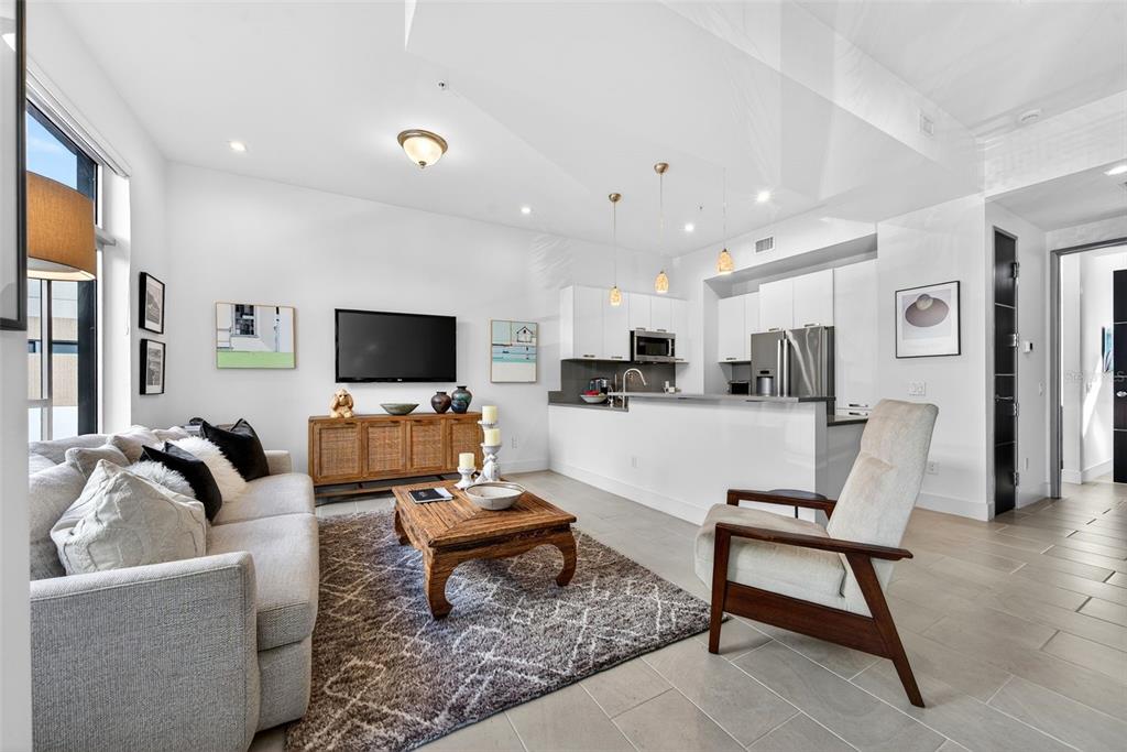 234 Cosmopolitan Court Sarasota, FL 34236 - Photo 12 of 38