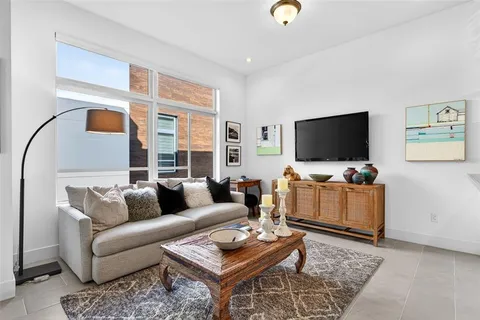 $965,000 | 234 Cosmopolitan Court, Sarasota, FL 34236