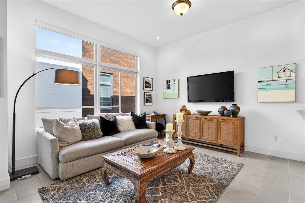 234 Cosmopolitan Court Sarasota, FL 34236 - Photo 13 of 38