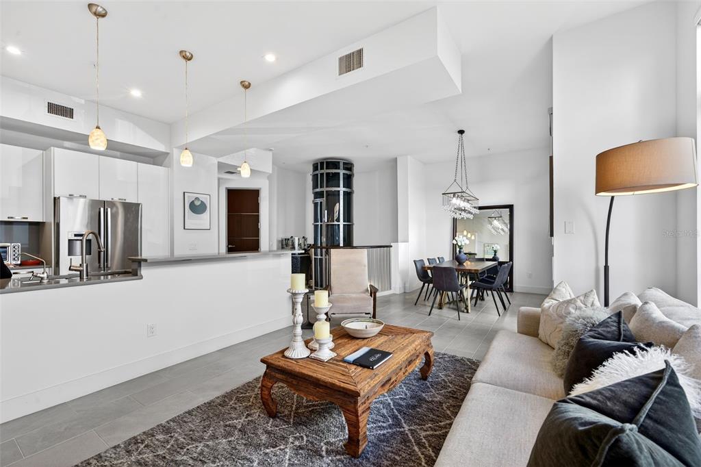 234 Cosmopolitan Court Sarasota, FL 34236 - Photo 14 of 38