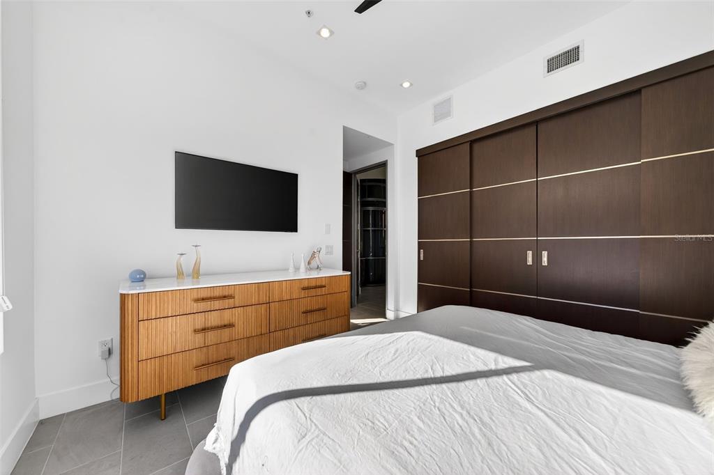 234 Cosmopolitan Court Sarasota, FL 34236 - Photo 15 of 38