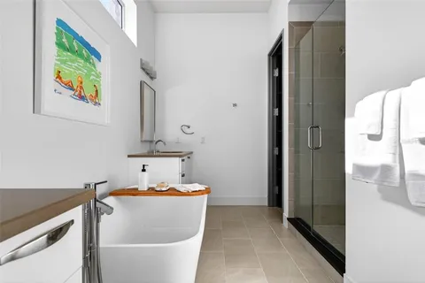 $965,000 | 234 Cosmopolitan Court, Sarasota, FL 34236