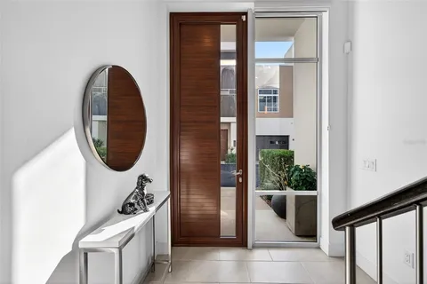 $965,000 | 234 Cosmopolitan Court, Sarasota, FL 34236