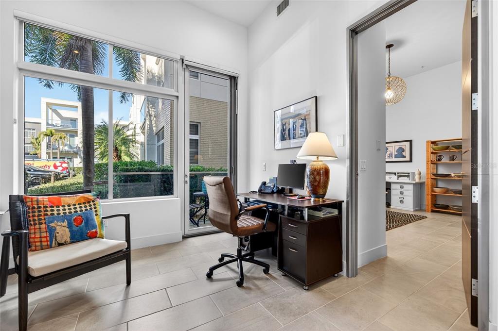 234 Cosmopolitan Court Sarasota, FL 34236 - Photo 26 of 38