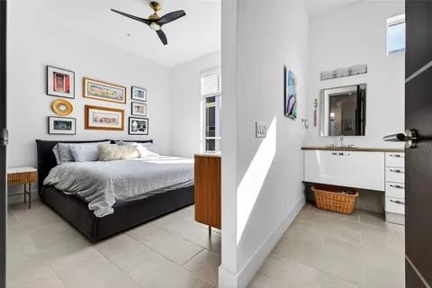 $965,000 | 234 Cosmopolitan Court, Sarasota, FL 34236