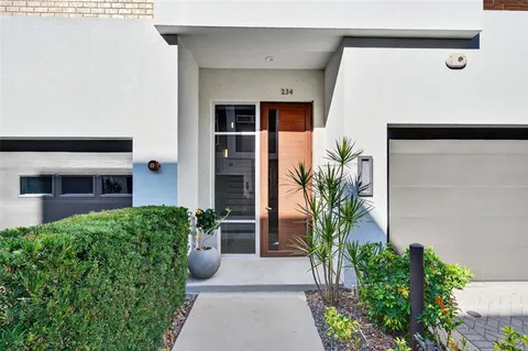 $965,000 | 234 Cosmopolitan Court, Sarasota, FL 34236