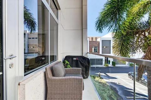 $965,000 | 234 Cosmopolitan Court, Sarasota, FL 34236