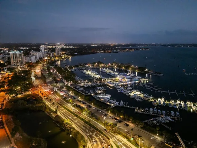 $965,000 | 234 Cosmopolitan Court, Sarasota, FL 34236