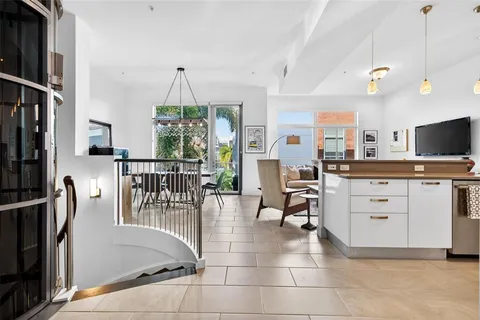 $965,000 | 234 Cosmopolitan Court, Sarasota, FL 34236