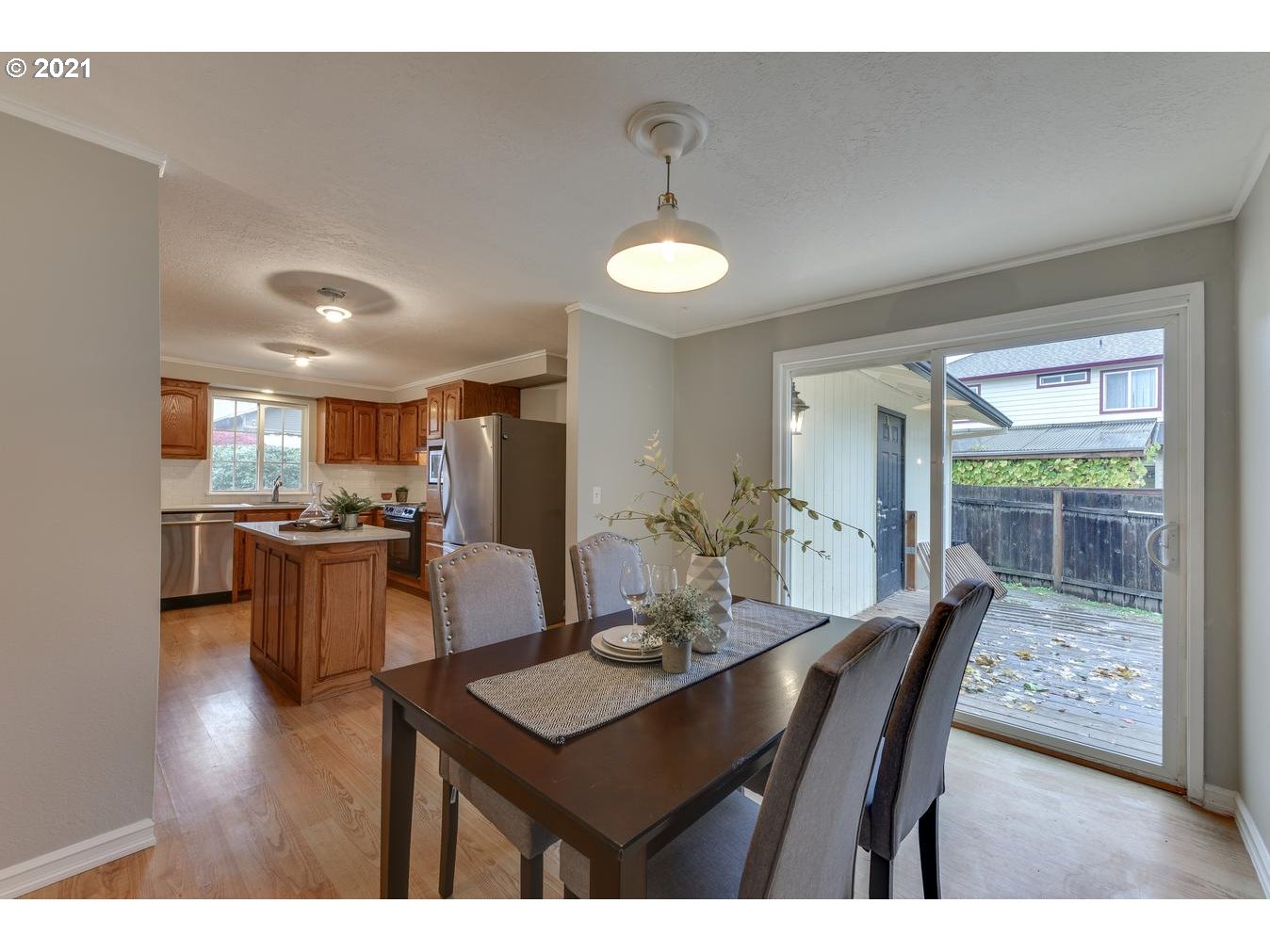 2078 Southwest Heiney Road Gresham, OR 97080 - Photo 11 of 29 Gallery Image 11