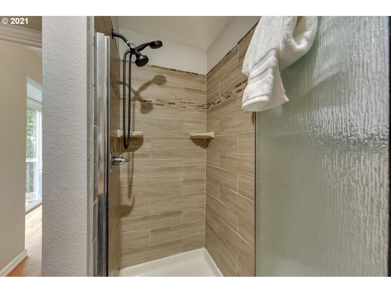 2078 Southwest Heiney Road Gresham, OR 97080 - Photo 17 of 29 Gallery Image 17