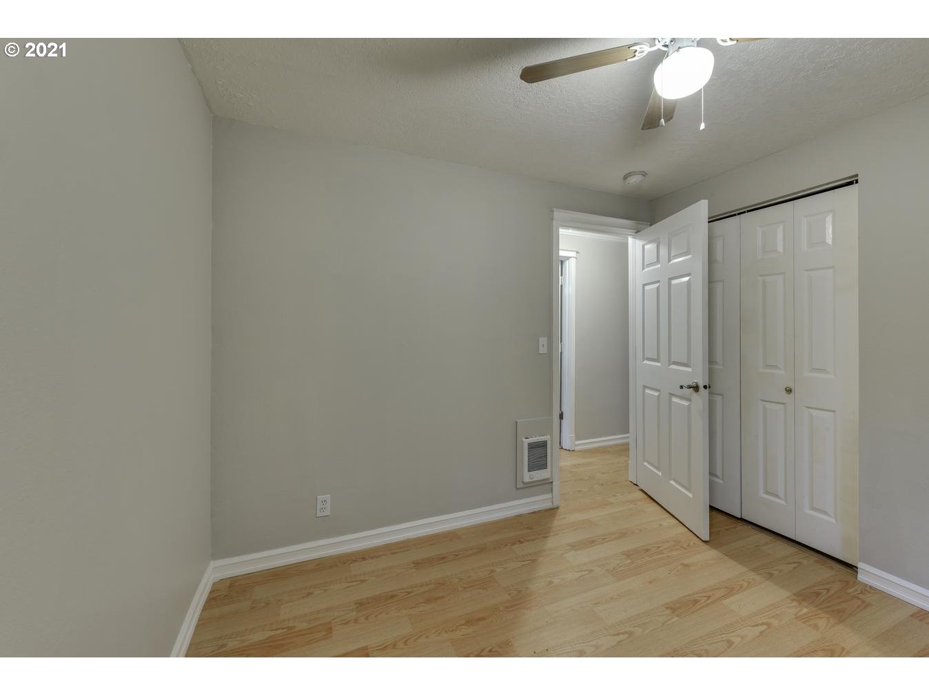 2078 Southwest Heiney Road Gresham, OR 97080 - Photo 22 of 29 Gallery Image 22