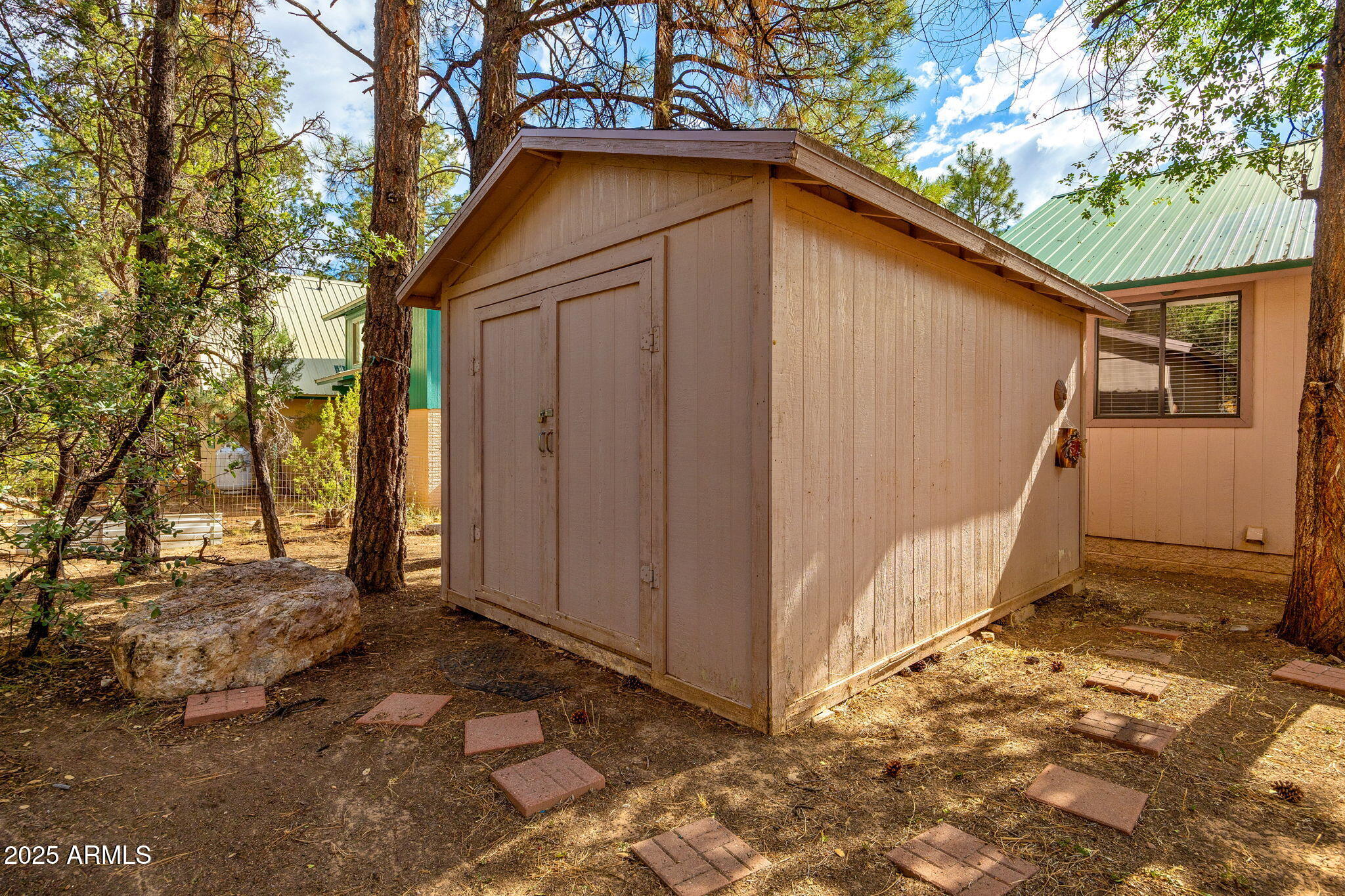 2882 Verde Road Overgaard, AZ 85933 - Photo 23 of 33