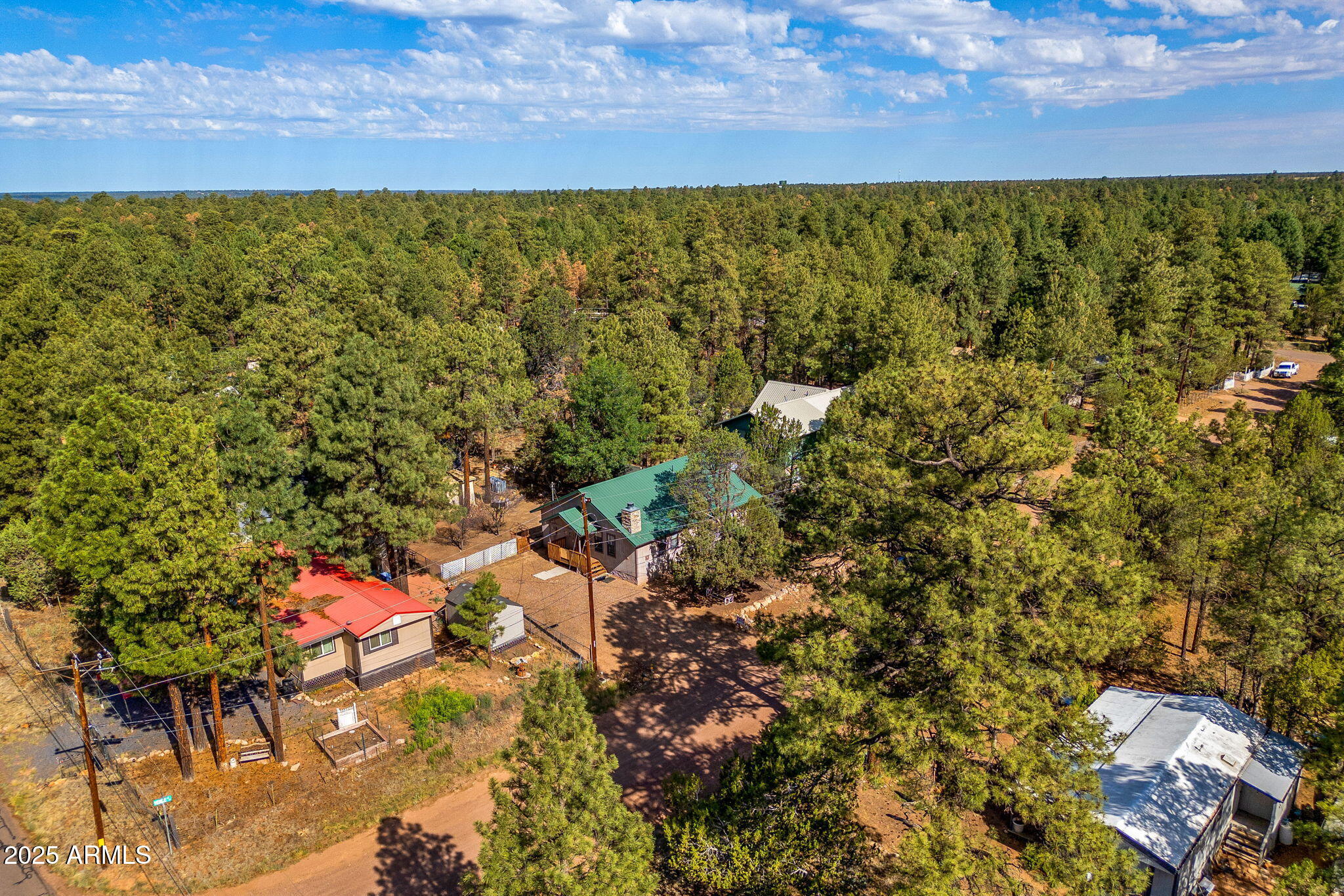 2882 Verde Road Overgaard, AZ 85933 - Photo 26 of 33 a view of an outdoor space and mountain view