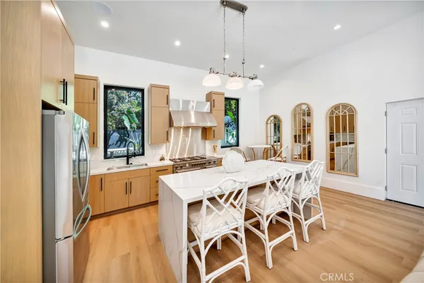 $30,000 | 19225 Rosita Street, Tarzana, CA 91356