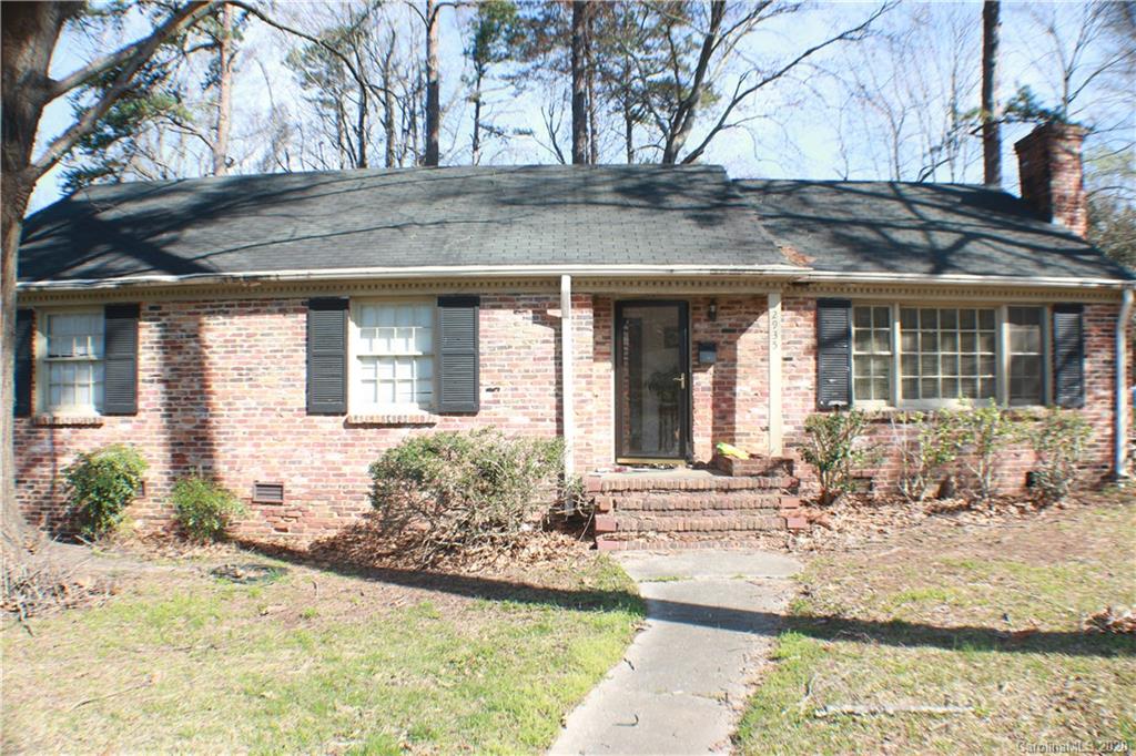 2935 Spring Valley Road Charlotte, NC 28210 - Photo 1 of 31 Gallery Image 1