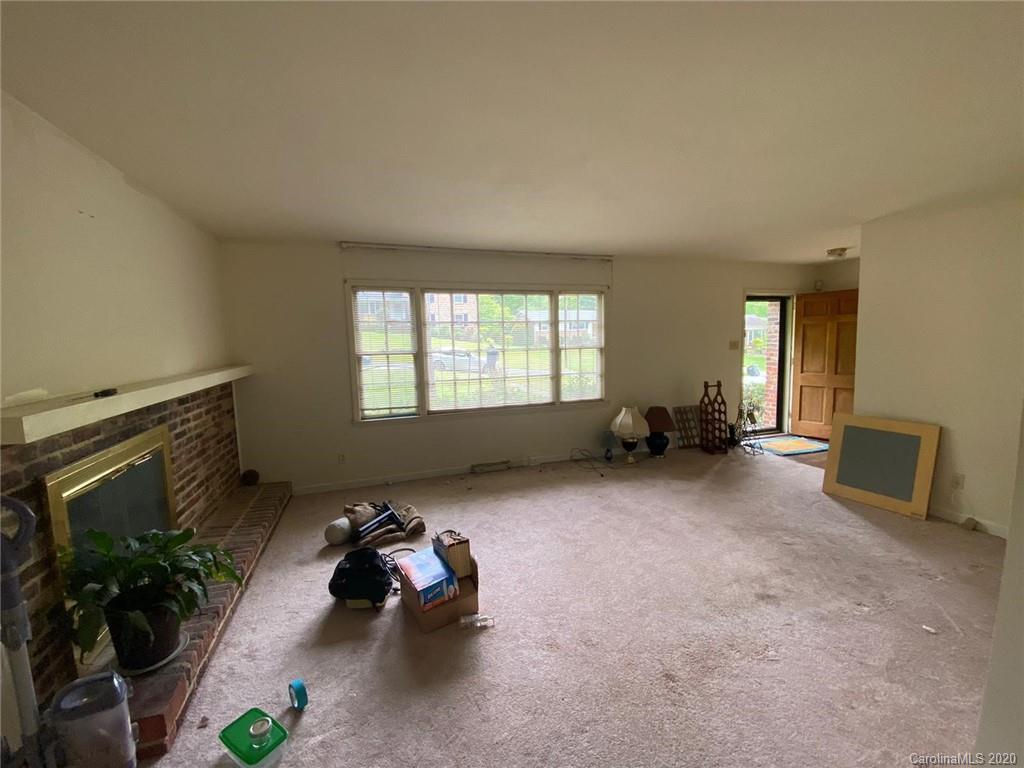 2935 Spring Valley Road Charlotte, NC 28210 - Photo 14 of 31 Gallery Image 14