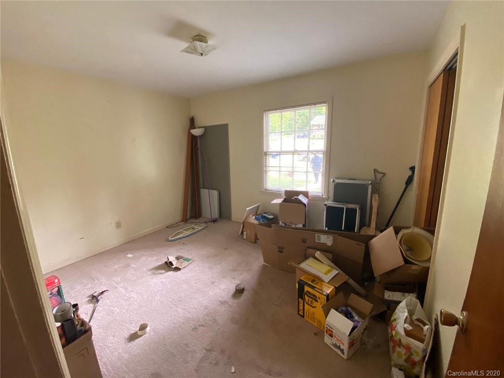 2935 Spring Valley Road Charlotte, NC 28210 - Photo 22 of 31 Gallery Image 22