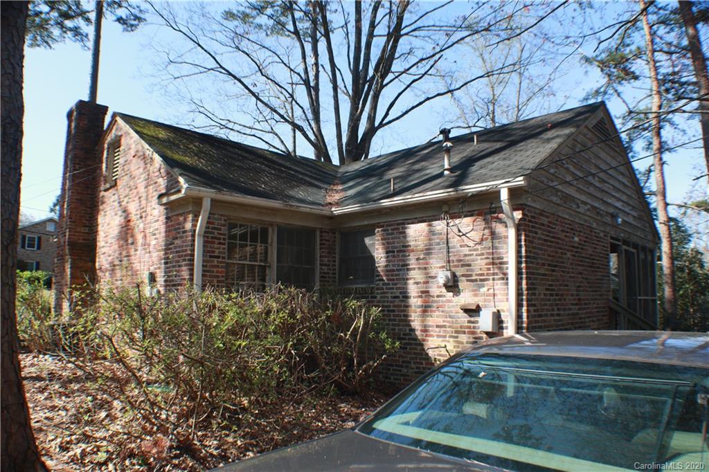 2935 Spring Valley Road Charlotte, NC 28210 - Photo 5 of 31 Gallery Image 5