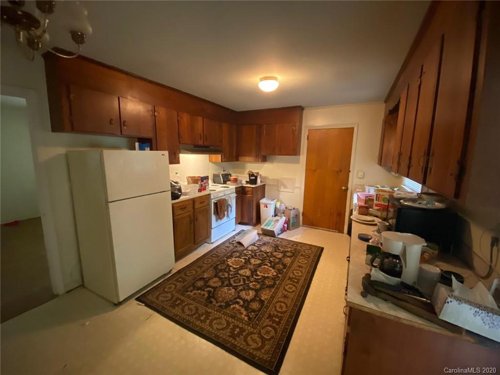 2935 Spring Valley Road Charlotte, NC 28210 - Photo 7 of 31 Gallery Image 7