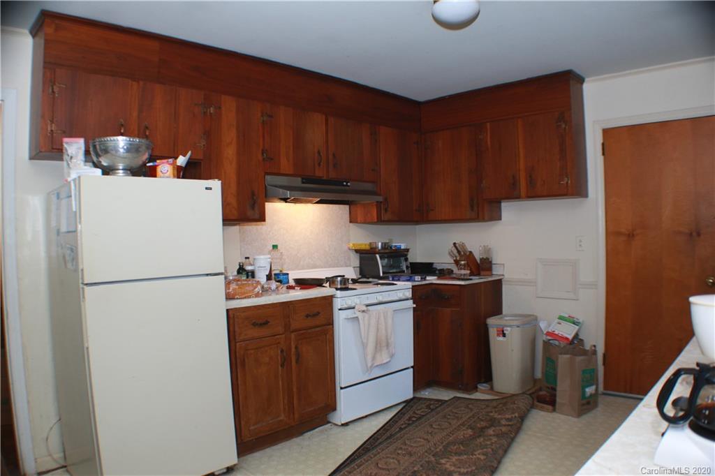 2935 Spring Valley Road Charlotte, NC 28210 - Photo 10 of 31 Gallery Image 10