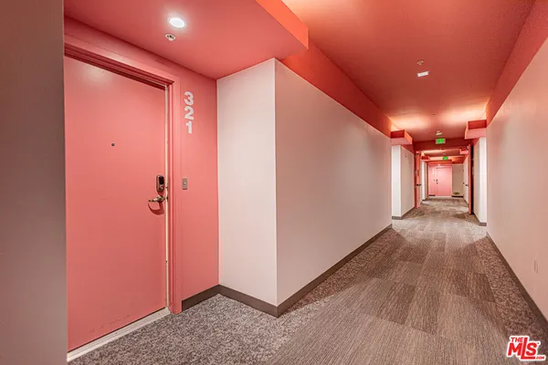$2,700 | 1234 Wilshire Boulevard, Unit 321, Los Angeles, CA 90017