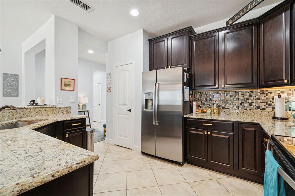 9159 Southwest 70th Loop Ocala, FL 34481 - Photo 11 of 43