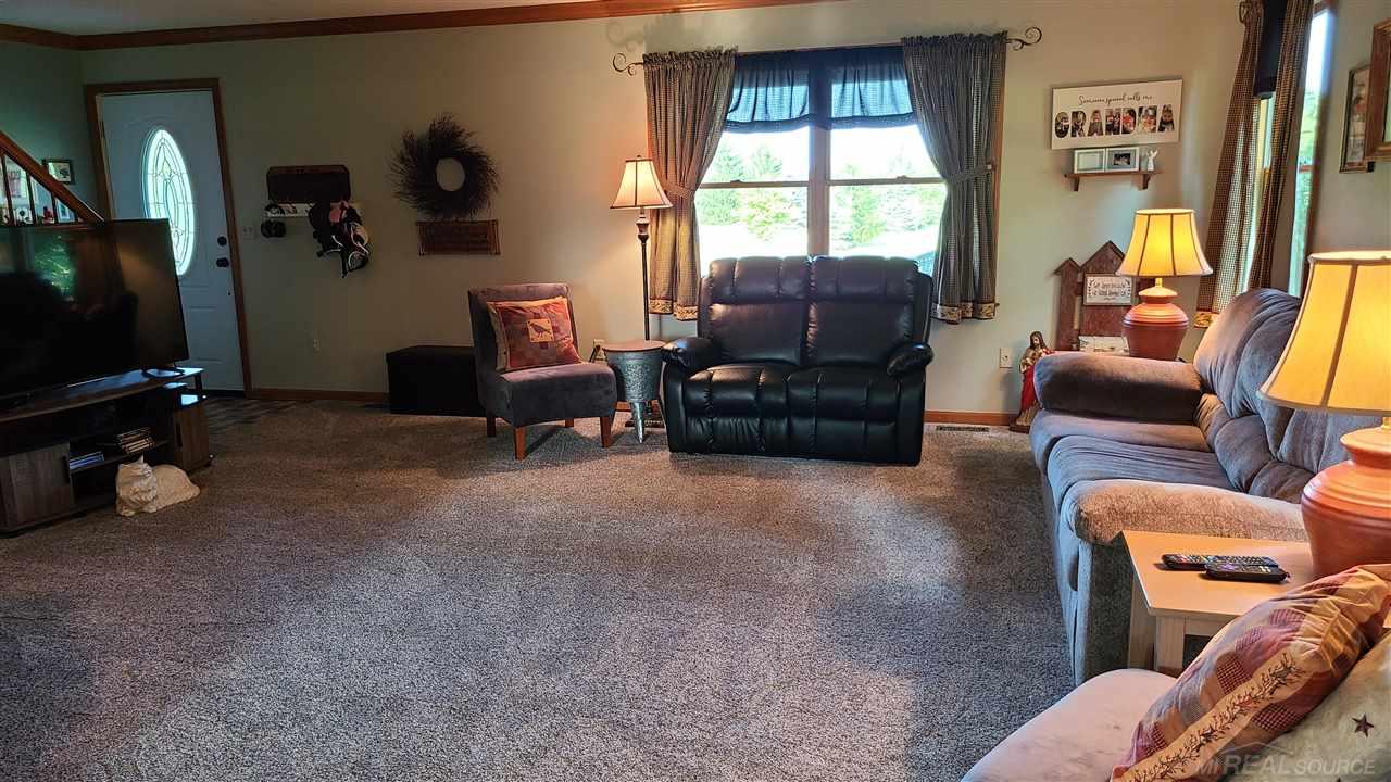 7834 Wildcat Road Croswell, MI 48422 - Photo 8 of 44 50051304-7.JPG