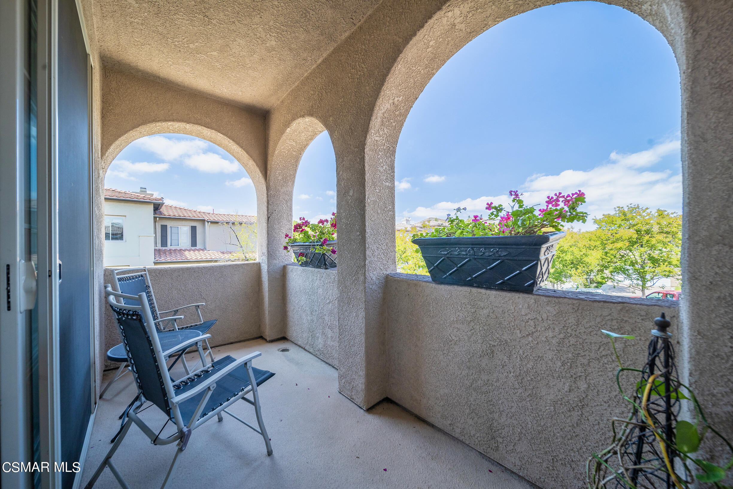 4150 Via Mira Monte Calabasas, CA 91301 - Photo 21 of 41 a view of wooden floor and chair