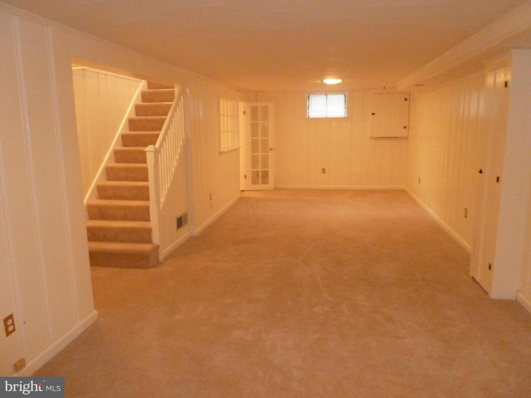 1516 Hanby Street Silver Spring, MD 20902 - Photo 22 of 30 Family Room
