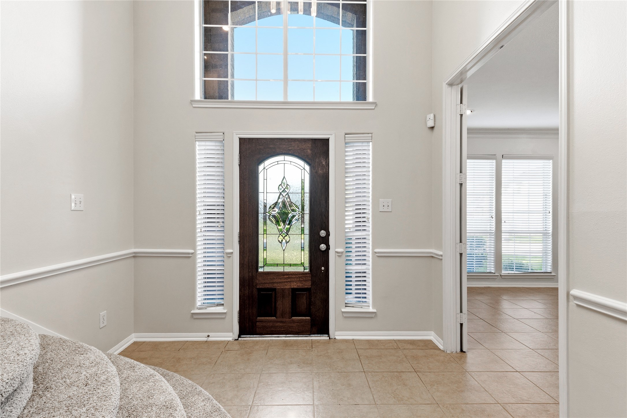 6211 Stone Hill Road Spring, TX 77389 - Photo 4 of 43 a view of livingroom with hardwood floor and front door