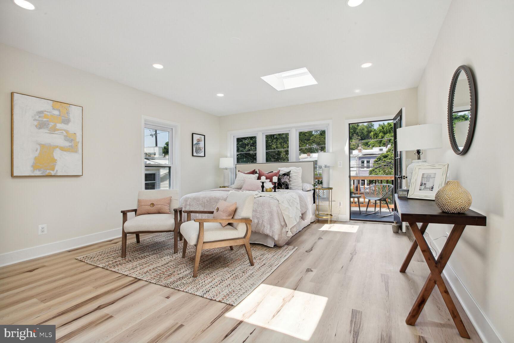 3543 S Street Northwest Washington, DC 20007 - Photo 17 of 31 Large Owners Suite with skylights & juliet balcony