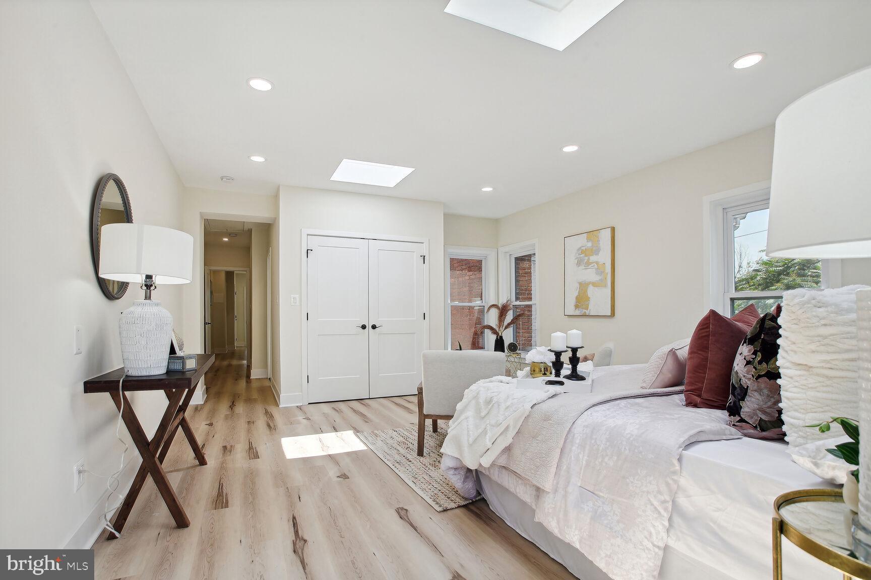 3543 S Street Northwest Washington, DC 20007 - Photo 18 of 31 Large Owners Suite with skylights & juliet balcony
