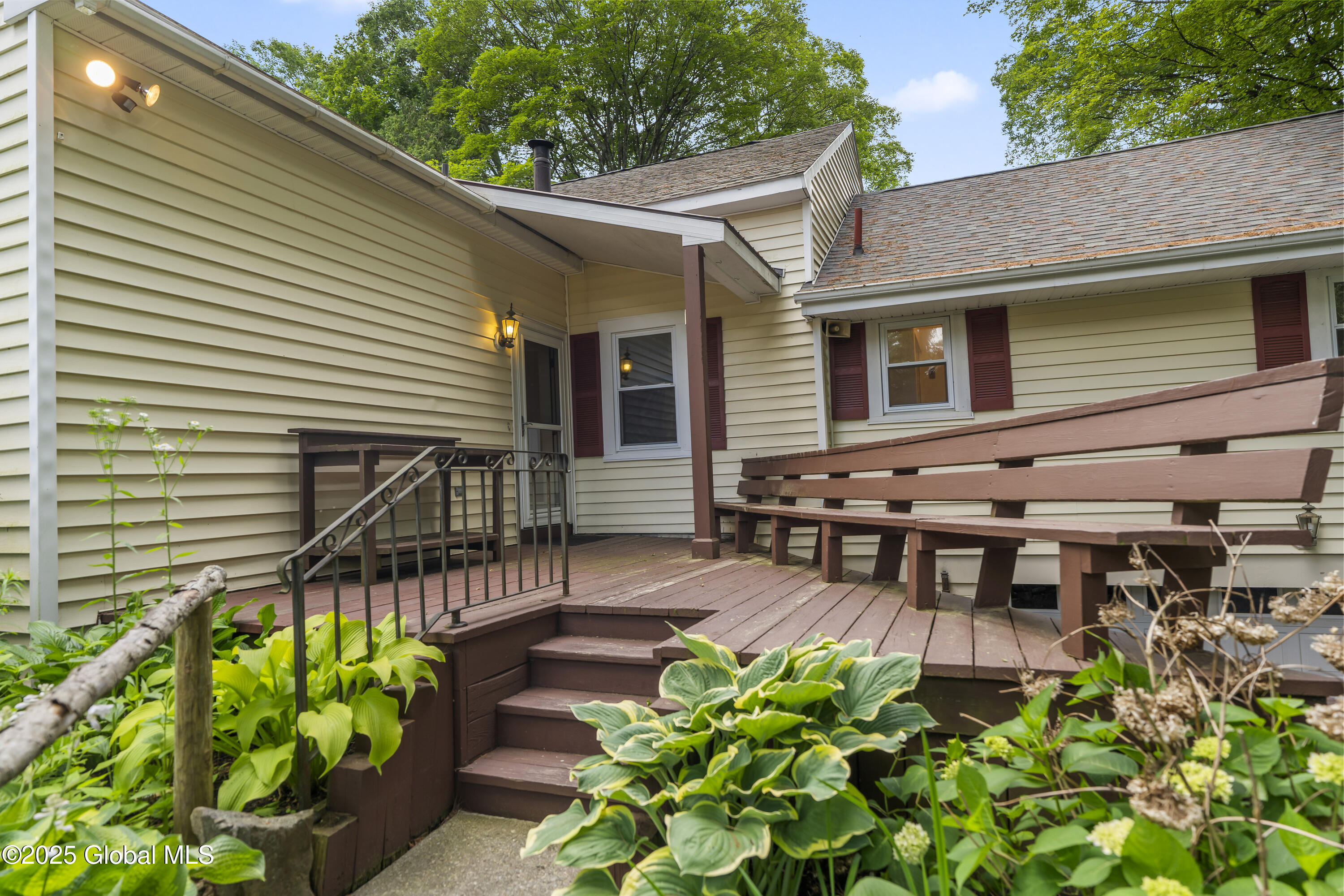 523 Greenfield Road Wilton, NY 12831 - Photo 4 of 53 DSC00566