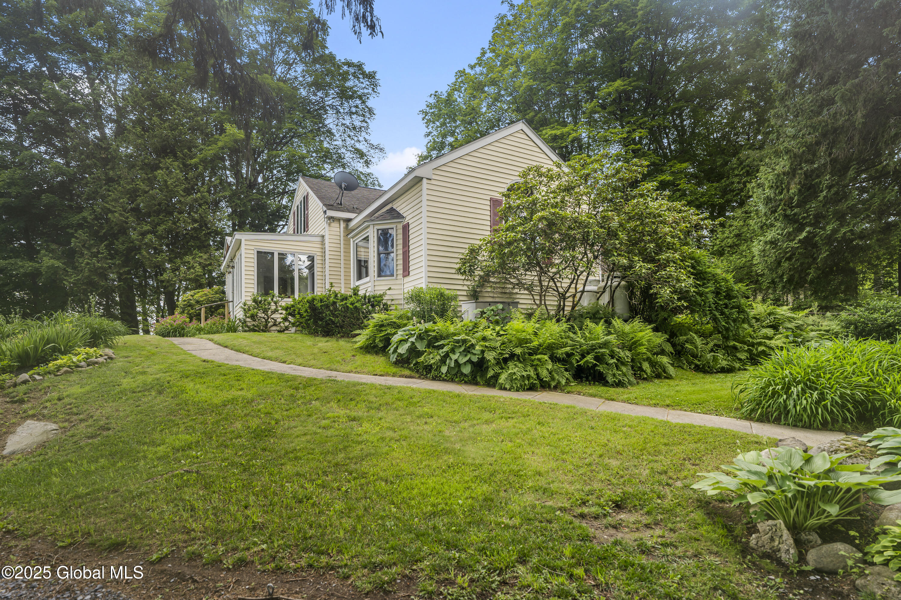 523 Greenfield Road Wilton, NY 12831 - Photo 7 of 53 DSC00527