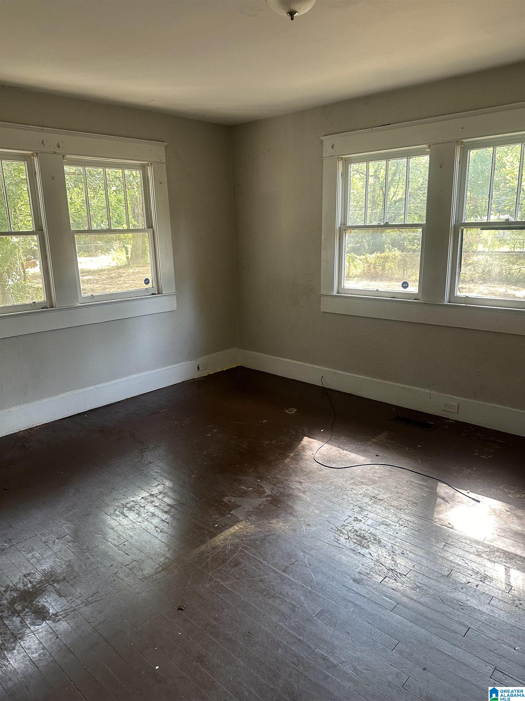 4725 Court R Birmingham, AL 35208 - Photo 10 of 12