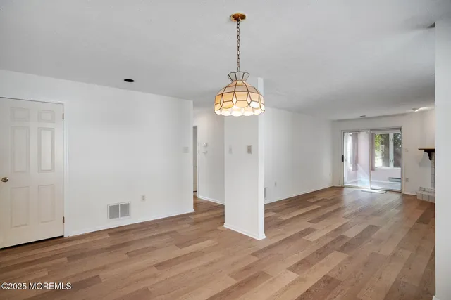 $2,200 | 327 Concord Court, Little Egg Harbor, NJ 08087