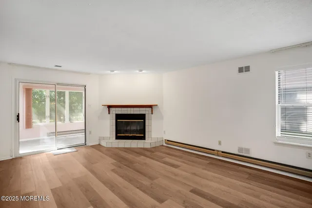 $2,200 | 327 Concord Court, Little Egg Harbor, NJ 08087