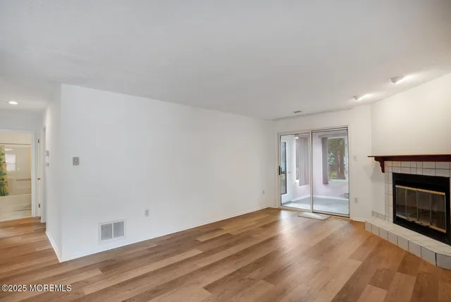 $2,200 | 327 Concord Court, Little Egg Harbor, NJ 08087