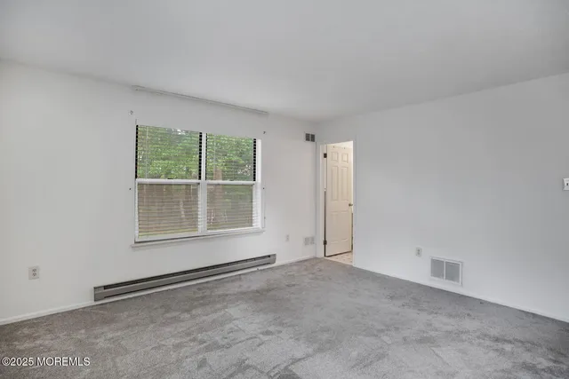 $2,200 | 327 Concord Court, Little Egg Harbor, NJ 08087