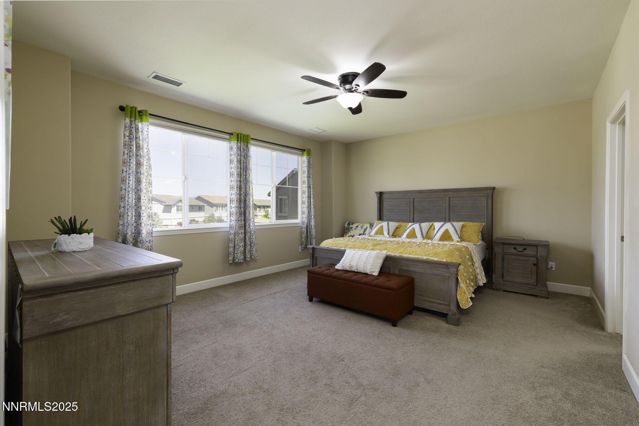 10687 Walton Park Drive Reno, NV 89521 - Photo 11 of 25 18-web-or-mls-10687 Walton Park-18